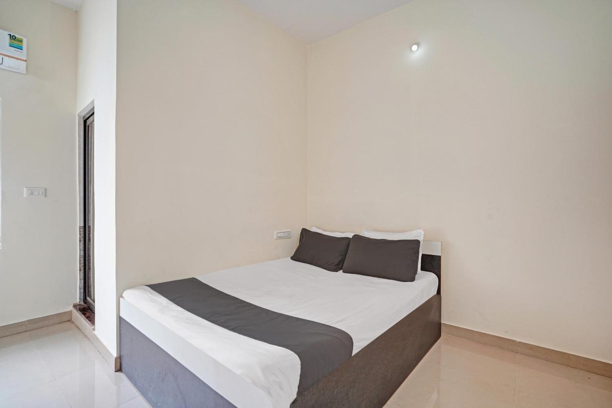 Hotel O Mg Boarding And Lodging Bangalore Exterior foto